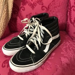 black and white classic high top vans